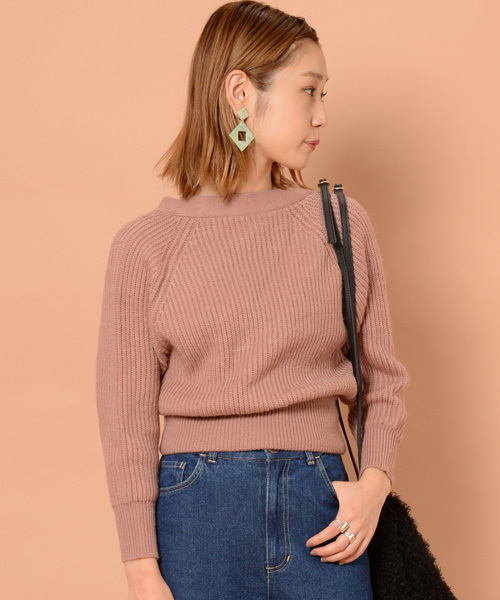 mystic（ミスティック）の「2WAYVネックショートカーデ（ニット/セーター・レディース・ピンク/グレー/ブラック/ベージュ・ﾌﾘ-）」の4枚目の写真