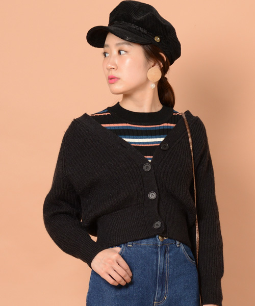 mystic（ミスティック）の「2WAYVネックショートカーデ（ニット/セーター・レディース・ピンク/グレー/ブラック/ベージュ・ﾌﾘ-）」の2枚目の写真