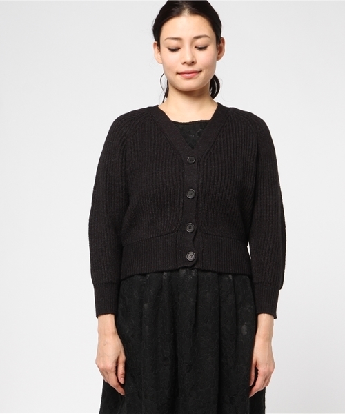 mystic（ミスティック）の「2WAYVネックショートカーデ（ニット/セーター・レディース・ピンク/グレー/ブラック/ベージュ・ﾌﾘ-）」の5枚目の写真