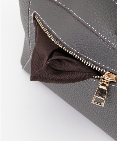 PLAIN CLOTHING(プレーンクロージング)の「ラウンドハンドバッグ/ショルダーバッグ【PLAIN CLOTHING】(ショルダーバッグ・レディース・ブラック/ボルドー/キャメル/グレー・FREE)」の7枚目の写真