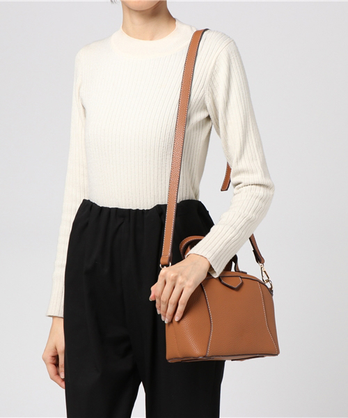 PLAIN CLOTHING(プレーンクロージング)の「ラウンドハンドバッグ/ショルダーバッグ【PLAIN CLOTHING】(ショルダーバッグ・レディース・ブラック/ボルドー/キャメル/グレー・FREE)」の11枚目の写真