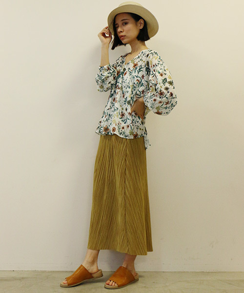 DOUBLE NAME（ダブルネーム）の「花柄ロマンチックブラウス（シャツ/ブラウス・レディース・オフホワイト/レッド/ブラック・FREE）」の7枚目の写真