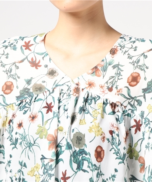 DOUBLE NAME（ダブルネーム）の「花柄ロマンチックブラウス（シャツ/ブラウス・レディース・オフホワイト/レッド/ブラック・FREE）」の12枚目の写真