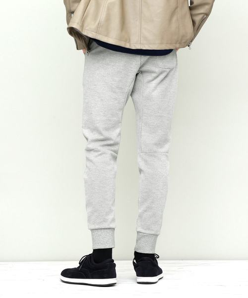 EMMA CLOTHES（エマクローズ）の「ピーチ加工テーパードストレッチジョガーパンツ（その他パンツ・メンズ・グレー/ブラック/チャコール・M/L）」の9枚目の写真