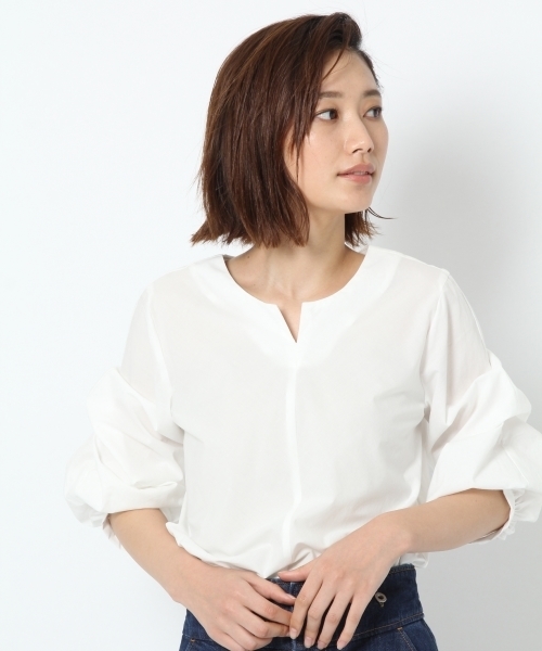 laboratory work(ラボラトリーワーク)の「4wayアレンジ ボリューム袖ブラウス(シャツ/ブラウス・レディース・ホワイト/ネイビー/ブラック/オフホワイト/ブルー系その他・MEDIUM)」の4枚目の写真