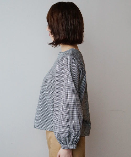 laboratory work(ラボラトリーワーク)の「4wayアレンジ ボリューム袖ブラウス(シャツ/ブラウス・レディース・ホワイト/ネイビー/ブラック/オフホワイト/ブルー系その他・MEDIUM)」の9枚目の写真