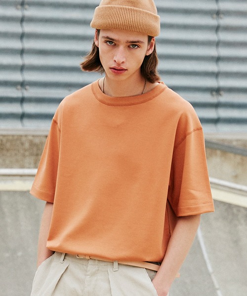 LIDNM（リドム）の「LIDNM/リドム/ヘビーウェイトシームレスTシャツ（Tシャツ/カットソー・メンズ・オフホワイト/ベージュ/オレンジ・SMALL/MEDIUM/LARGE）」の3枚目の写真