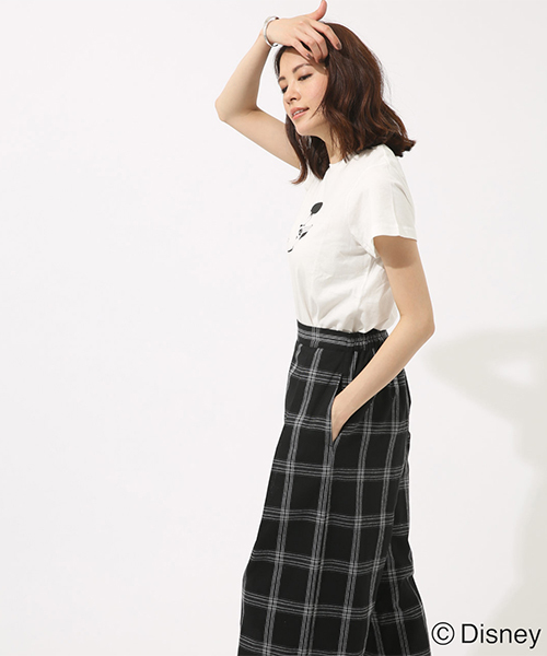 AZUL by moussy(アズールバイマウジー)の「モノクロ OLD MICKEY TEE(Tシャツ/カットソー・レディース・イエロー/グレー/ホワイト・SMALL/MEDIUM)」の15枚目の写真