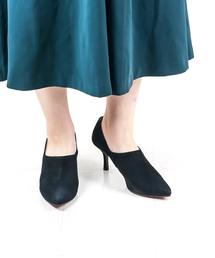 Limit till 2359（リミットティルリミットティルトゥエンティスリーフィフティナイン）の「Limit till 2359 リミットティル2359 ポインテッドトゥヌバックレザーシンプルピンヒールブーティ（ブーツ）」