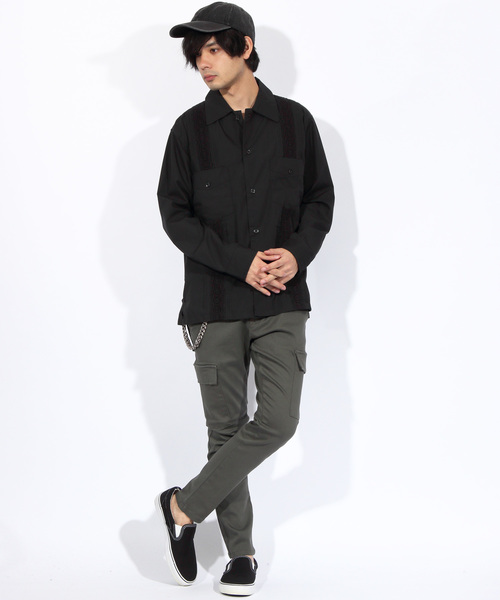 ８(eight)（エイト）の「刺繍 キューバシャツ ロングシャツ（シャツ/ブラウス・メンズ・ブラック/ベージュ/グリーン/ワイン・MEDIUM/LARGE）」の6枚目の写真