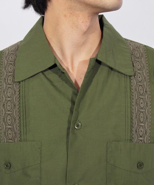 ８(eight)（エイト）の「刺繍 キューバシャツ ロングシャツ（シャツ/ブラウス・メンズ・ブラック/ベージュ/グリーン/ワイン・MEDIUM/LARGE）」の15枚目の写真