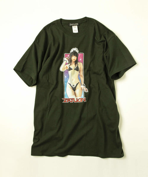 ZATUON(ザツオン)の「【ZATUON×川崎あや】Maid SS Tee(Tシャツ/カットソー・メンズ・ホワイト/ブラック/ダークグリーン/ワインレッド・SMALL/MEDIUM/LARGE/X-LARGE)」の3枚目の写真