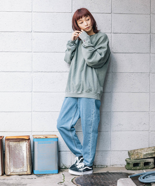 Champion（チャンピオン）の「【Champion】チャンピオン ピグメント加工 ライト裏起毛 オーバーサイズ クルーネックスウェット（スウェット・レディース・ベージュ/グリーン・M/L/XL）」の20枚目の写真