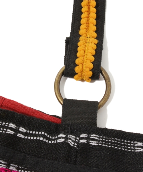 mystic（ミスティック）の「D.R.INTERNATIONAL（ショルダーバッグ・レディース・ブラック・ﾌﾘ-）」の5枚目の写真