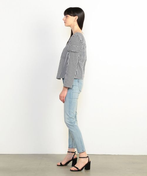 ARMANI EXCHANGE(アルマーニエクスチェンジ)の「【A|Xアルマーニ エクスチェンジ】ピンストライプ ブラウス(シャツ/ブラウス・レディース・ブラック/レッド・SMALL/MEDIUM/X-SMALL)」の4枚目の写真