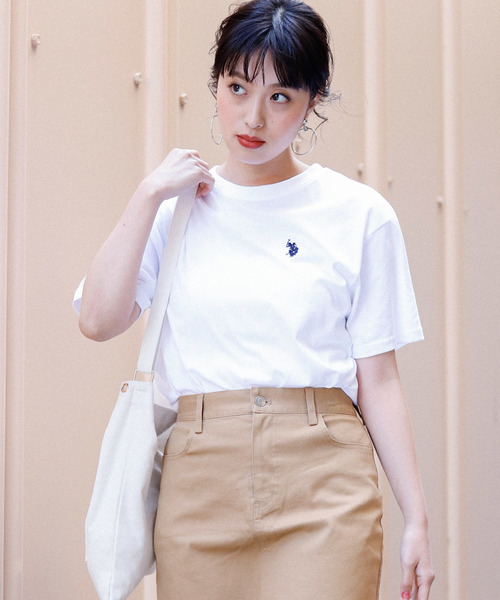 U.S. POLO ASSN.（ユーエスポロアッスン）の「∴WEGO/U.S. POLO ASSN.別注ワンポイントTシャツ（Tシャツ/カットソー・レディース・ピンク/ベージュ/パープル/ホワイト/ブラック/ネイビー/グリーン/パープル系その他/ワイン・FREE）」の2枚目の写真