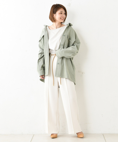 DouDou（ドゥドゥ）の「アシメネックT（Tシャツ/カットソー・レディース・オフホワイト/スミクロ/ベージュ/グレイッシュベージュ・FREE）」の22枚目の写真