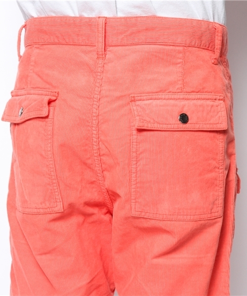 BEAMS(ビームス)の「○BEAMS / S/L コーデュロイ ショーツ(カーゴパンツ・メンズ・オレンジ/ロイヤルブルー/ネイビー・X-LARGE/MEDIUM/SMALL/LARGE)」の4枚目の写真