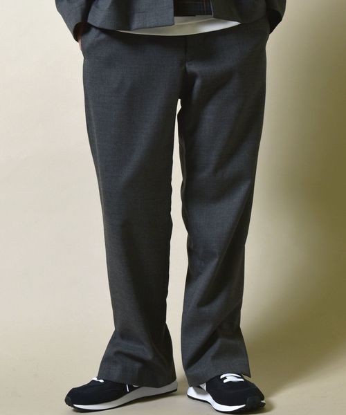 SHIPS(シップス)の「SU: TW SOLOTEX(R) スリット パンツ(その他パンツ・メンズ・グレー/ベージュ・SMALL/MEDIUM/LARGE/X-LARGE)」の9枚目の写真