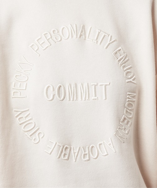 natural couture（ナチュラルクチュール）の「立体ワントーン刺繍裏起毛プルオーバー（スウェット・レディース・ベージュ/オフホワイト/グリーン系その他/スミクロ・FREE）」の8枚目の写真