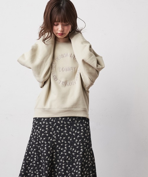 natural couture（ナチュラルクチュール）の「立体ワントーン刺繍裏起毛プルオーバー（スウェット・レディース・ベージュ/オフホワイト/グリーン系その他/スミクロ・FREE）」の17枚目の写真