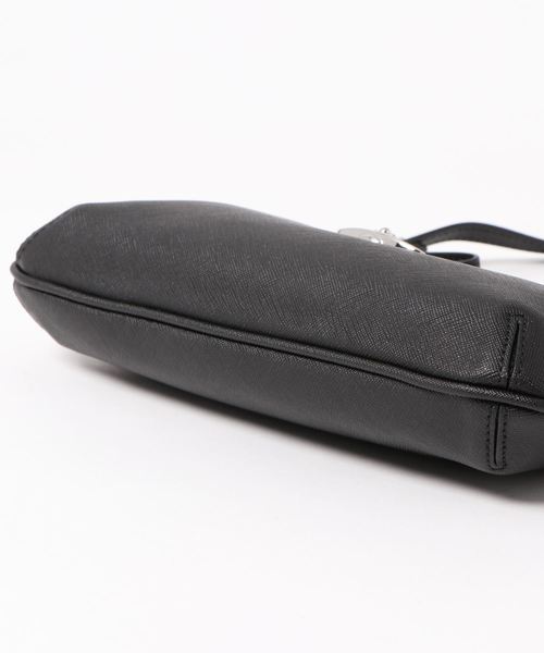 Vivienne Westwood（ヴィヴィアンウエストウッド）の「43030026-40565-MO　VICTORIA（ショルダーバッグ・レディース・ブラック/レッド・FREE）」の3枚目の写真