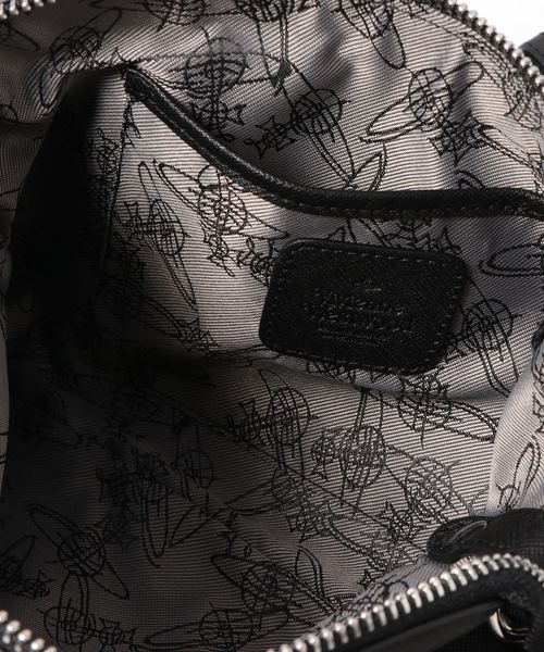 Vivienne Westwood（ヴィヴィアンウエストウッド）の「43030026-40565-MO　VICTORIA（ショルダーバッグ・レディース・ブラック/レッド・FREE）」の4枚目の写真