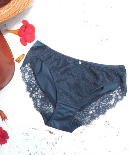 AMPHI（アンフィ）の「AMPHI/シンプル×レース　ショーツ（ショーツ・レディース・ブルー/アイボリー/テラコッタ/チャコールグレー/オレンジ/モスグリーン/コーラルピンク/ネイビー/バーガンディー/ホワイト/マスタード/ライトインディゴブルー/キャメル/ダークグリーン/クリアグリーン/ライトピンク/ライトグレー/ライトパープル/オリーブ/サックスブルー/ベージュ/ブラック/ホワイト×パープル/ミント・MEDIUM/LARGE）」の14枚目の写真