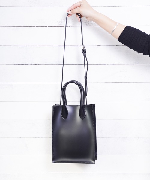 SOLPRESA（ソルプレーサ）の「【Ja】【SOLPRESA】SQUARE  MINI FLAT TOTE（トートバッグ・レディース・ブラック/ブラウン/グレイッシュベージュ・FREE）」の4枚目の写真