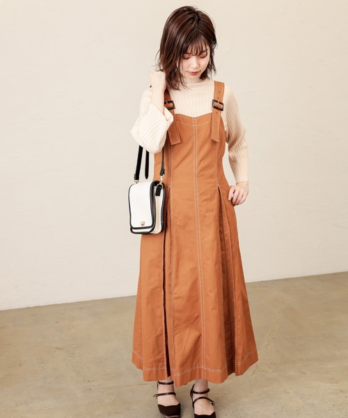 natural couture（ナチュラルクチュール）の「【WEB限定カラー有り】配色ステッチジャンスカ（ジャンパースカート・レディース・ブラウン/ブルー系その他/ベージュ・FREE）」の19枚目の写真