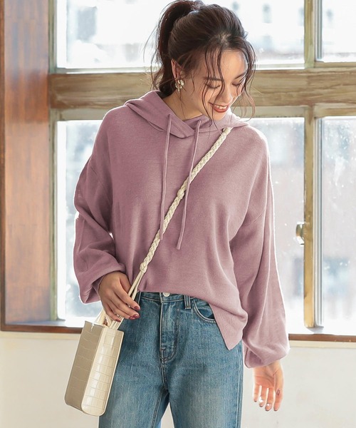 KOBE LETTUCE(コウベレタス)の「サイドスリットフーディニットトップス(ニット/セーター・レディース・アイボリー/チャコール/オレンジ/オリーブ/グレイッシュベージュ/パープル/ブラック・FREE)」の1枚目の写真