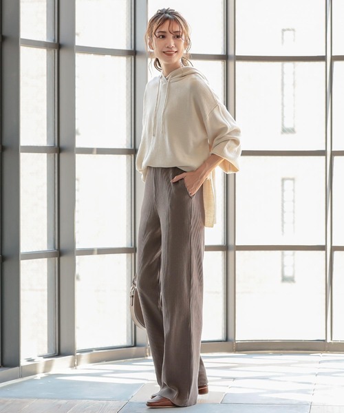 KOBE LETTUCE(コウベレタス)の「サイドスリットフーディニットトップス(ニット/セーター・レディース・アイボリー/チャコール/オレンジ/オリーブ/グレイッシュベージュ/パープル/ブラック・FREE)」の13枚目の写真