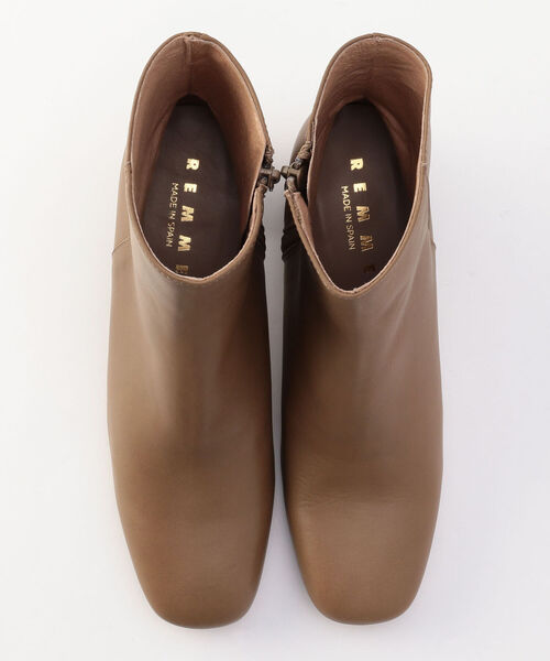 NOLLEY’S（ノーリーズ）の「【REMME/ レメ】スクエアトゥショートブーツ（ブーツ・レディース・オフホワイト/ブラック/ブラウン/ベージュ・37/38/36）」の8枚目の写真