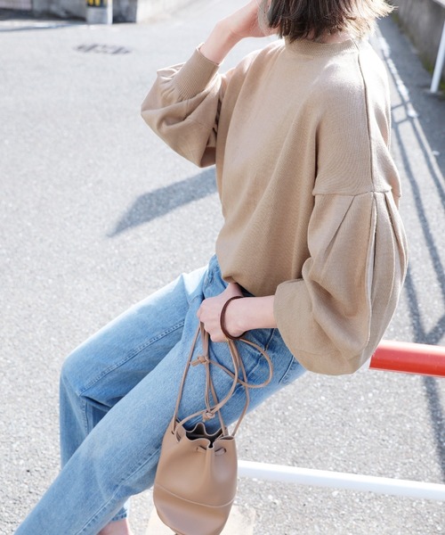 reca（レカ）の「ボリューム袖クルーネックニット（ニット/セーター・レディース・ベージュ/アイボリー/ラベンダー・M）」の5枚目の写真