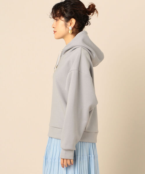 NOLLEY’S（ノーリーズ）の「【WEB限定】ドルマンパーカー（パーカー・レディース・グレイッシュベージュ/ブラウン/ラベンダー/サックスブルー・38）」の6枚目の写真