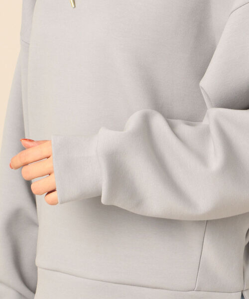 NOLLEY’S（ノーリーズ）の「【WEB限定】ドルマンパーカー（パーカー・レディース・グレイッシュベージュ/ブラウン/ラベンダー/サックスブルー・38）」の9枚目の写真