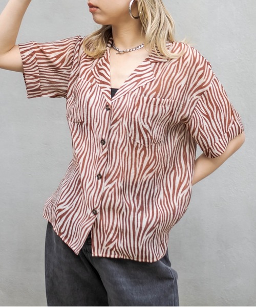 RASVOA(ラスボア)の「ゼブラオープンシアーシャツ(シャツ/ブラウス・レディース・グリーン/ブラウン/ブラック・FREE)」の3枚目の写真