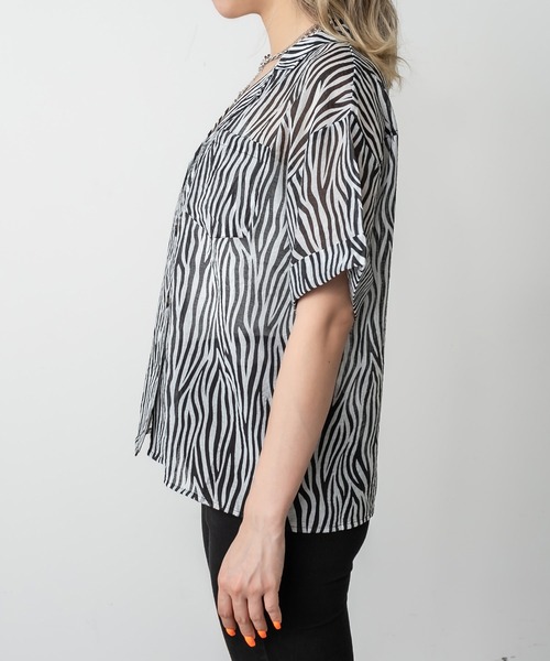 RASVOA(ラスボア)の「ゼブラオープンシアーシャツ(シャツ/ブラウス・レディース・グリーン/ブラウン/ブラック・FREE)」の21枚目の写真