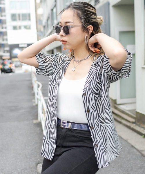 RASVOA(ラスボア)の「ゼブラオープンシアーシャツ(シャツ/ブラウス・レディース・グリーン/ブラウン/ブラック・FREE)」の22枚目の写真