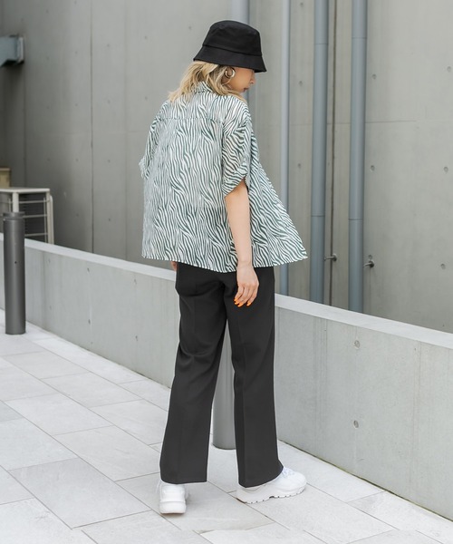 RASVOA(ラスボア)の「ゼブラオープンシアーシャツ(シャツ/ブラウス・レディース・グリーン/ブラウン/ブラック・FREE)」の20枚目の写真