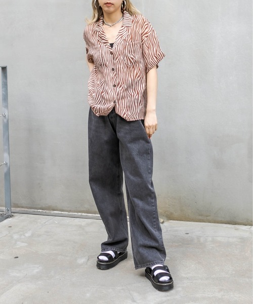 RASVOA(ラスボア)の「ゼブラオープンシアーシャツ(シャツ/ブラウス・レディース・グリーン/ブラウン/ブラック・FREE)」の8枚目の写真