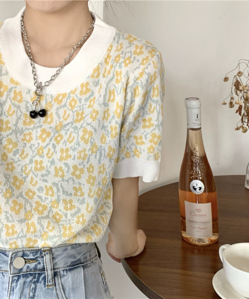emi+（エミプラス）の「5分袖花柄リブサマーニットプルオーバー（Tシャツ/カットソー・レディース・ベージュ/ブルー/イエロー・FREE）」の10枚目の写真