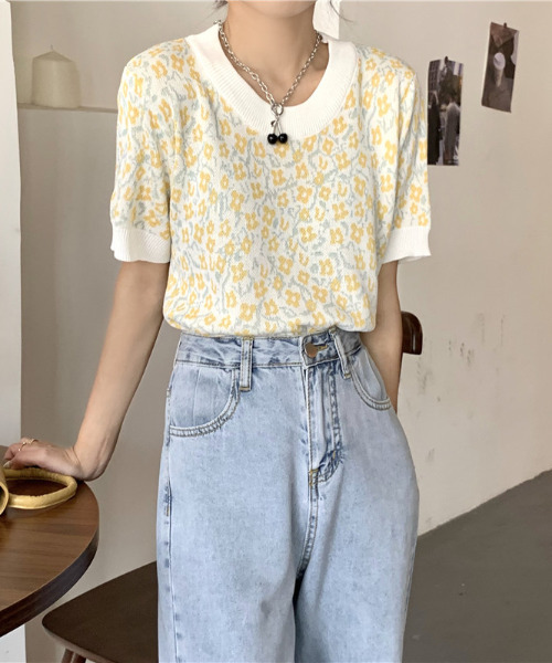 emi+（エミプラス）の「5分袖花柄リブサマーニットプルオーバー（Tシャツ/カットソー・レディース・ベージュ/ブルー/イエロー・FREE）」の15枚目の写真