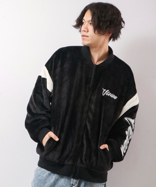 VISION STREET WEAR（ヴィジョンストリートウェア）の「VISION STREET WEAR 袖ワッペンエコファーブルゾン（ブルゾン・メンズ・ブラック/オフホワイト/ネイビー/ベージュ・L/M/LL）」の3枚目の写真