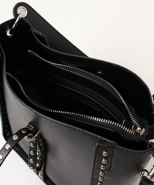 ROSE BUD(ローズバッド)の「スタッズ付ショルダーバッグ(ショルダーバッグ・レディース・ブラック/ホワイト・FREE)」の5枚目の写真
