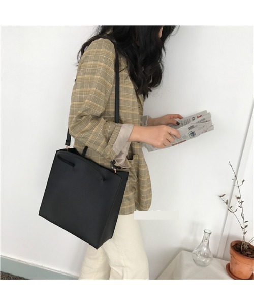 SETUP7（セットアップセブン）の「【SETUP7】プレミアムPUレザースクエアショルダートート KNF（トートバッグ・レディース・ブラック/ブラウン・FREE）」の2枚目の写真