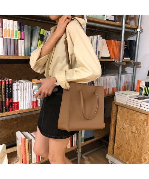 SETUP7（セットアップセブン）の「【SETUP7】プレミアムPUレザースクエアショルダートート KNF（トートバッグ・レディース・ブラック/ブラウン・FREE）」の16枚目の写真