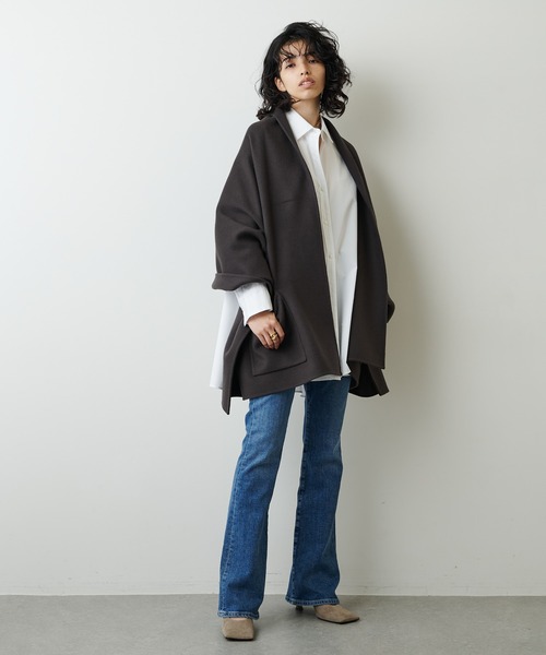 Whim Gazette(ウィムガゼット)の「リバーケープ(その他アウター・レディース・ライトグレー/ダークブラウン・FREE)」の6枚目の写真