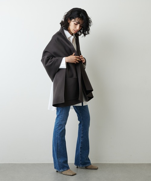 Whim Gazette(ウィムガゼット)の「リバーケープ(その他アウター・レディース・ライトグレー/ダークブラウン・FREE)」の7枚目の写真