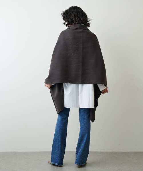 Whim Gazette(ウィムガゼット)の「リバーケープ(その他アウター・レディース・ライトグレー/ダークブラウン・FREE)」の10枚目の写真